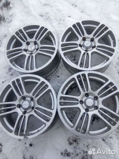 Литые диски R-17 5-114.3 цо-73.1