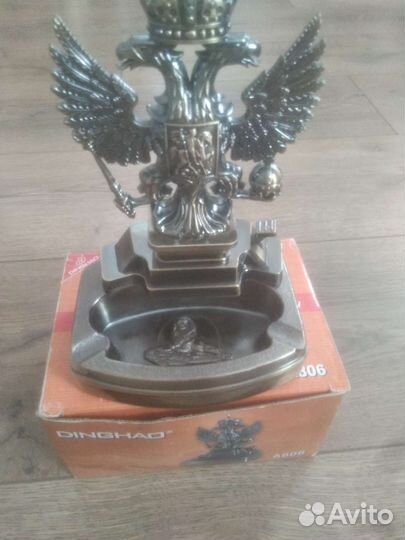 Пепельница - статуэтка