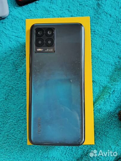 Продам телефон Realme 8