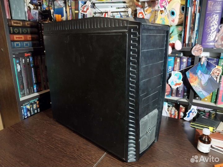 Материнская плата, процессор, RAM, корпус, монитор