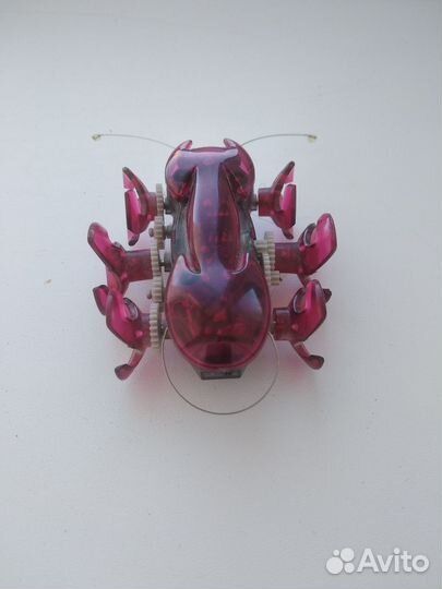Жук таракан игрушка на батарейках перевёртыш