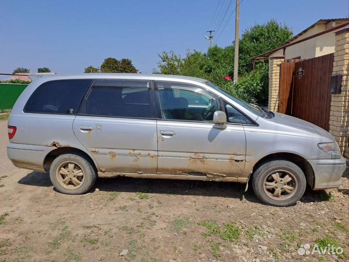 Nissan Presage 2.4 AT, 1999, 457 000 км