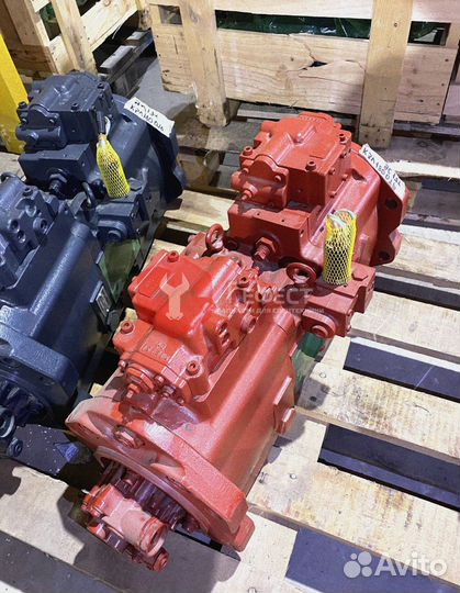 Гидравлический насос Hyundai R390LC-9 K3V180DTP