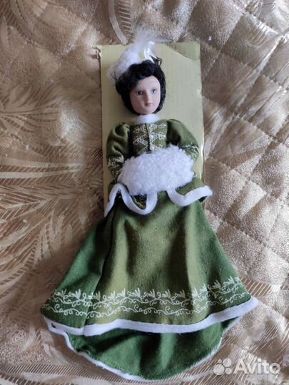 Кукла фарфоровая коллекционная