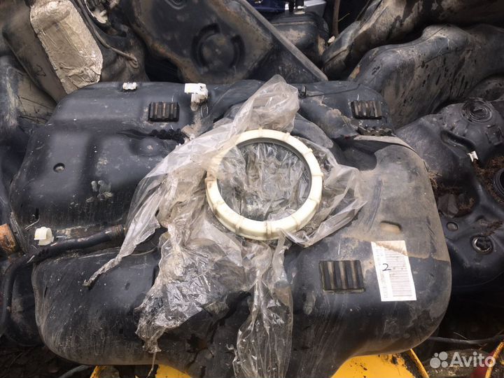 Honda Civic 4 d бензобак