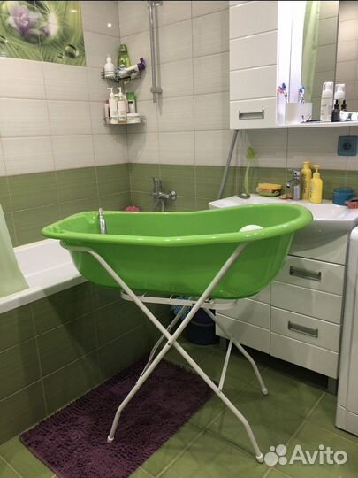 Ванночка для купания с подставкой складная