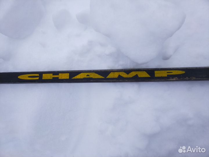 Клюшка хоккейная, шайбы