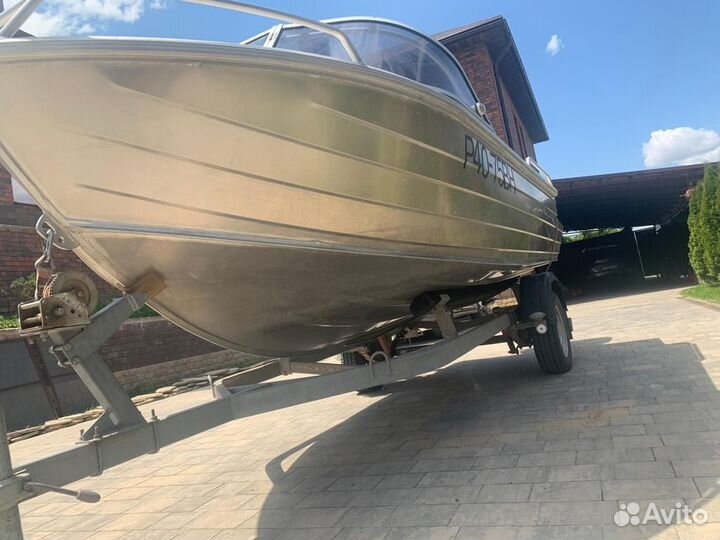 Моторная лодка Quintrex двигатель 50 л.с