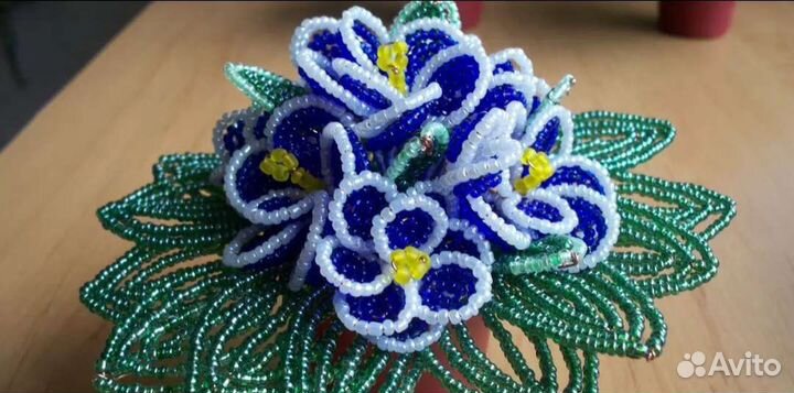 Продаю цветы из бисера
