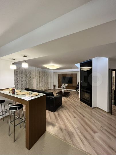 2-к. квартира, 90 м², 5/14 эт.