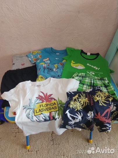 Продам комплекты, футболка и шорты