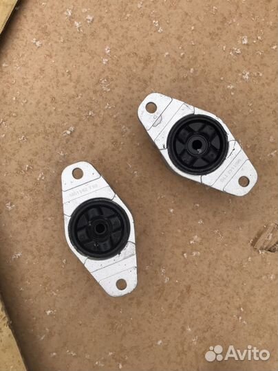 Опора заднего амортизатора Mazda 3 Ford Focus 2