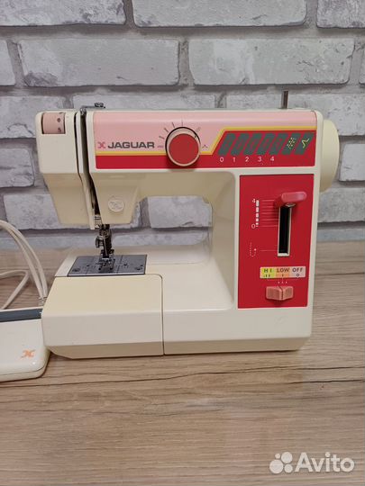 Швейная машина Jaguar