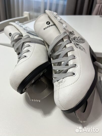Коньки Nordway Sofia р. 32 - новые