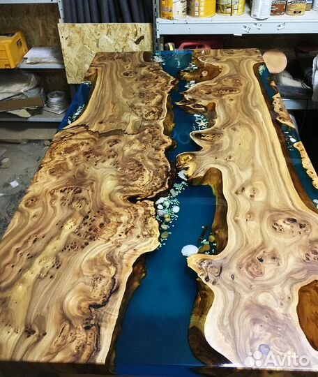 Стол для совещаний