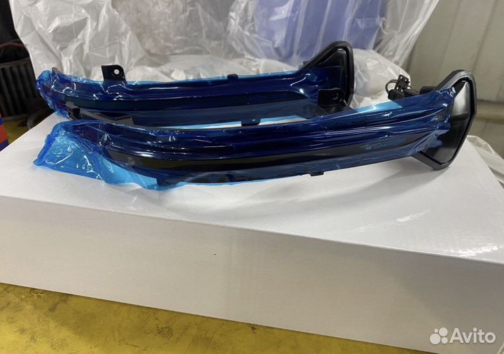 Динамические повторители в заркало BMW G20 G30