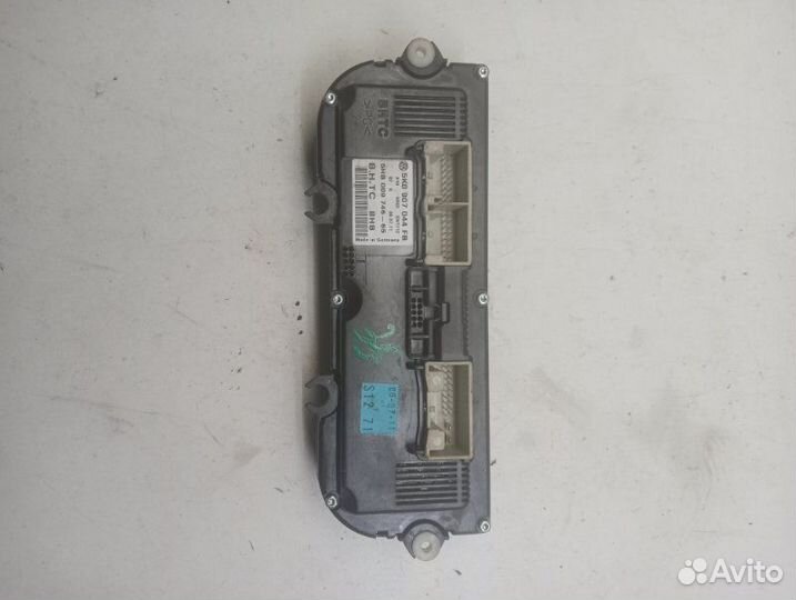 Блок управления отопителем Volkswagen Passat B7