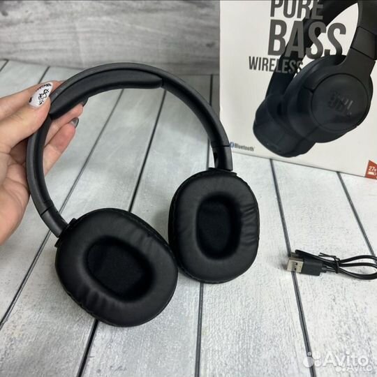 Беспроводные наушники JBL tune 700bt