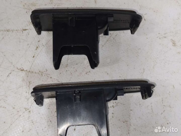 Накладка кнопки стеклоподъëмника Монтеро 3 Паджеро