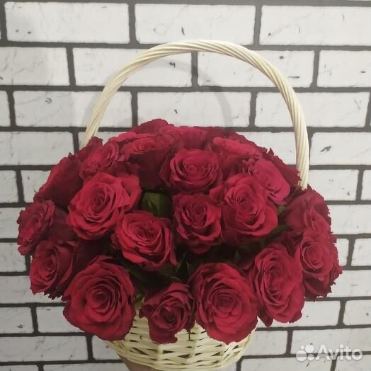 Розы красные букеты
