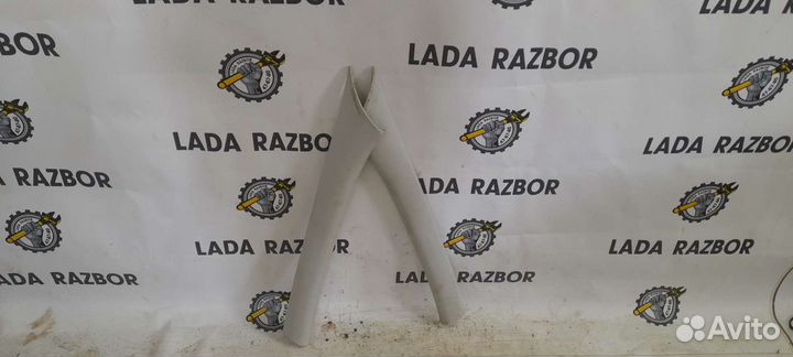 Пластик кузовных стоек Лада Калина седан