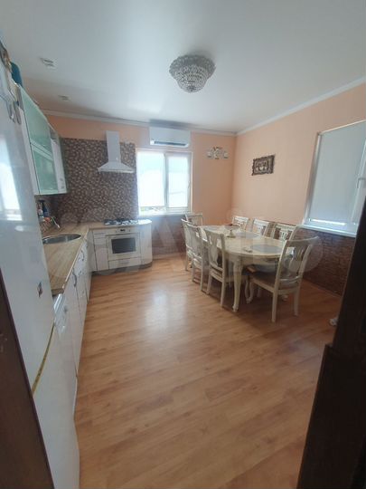 Дом 152 м² на участке 7 сот.