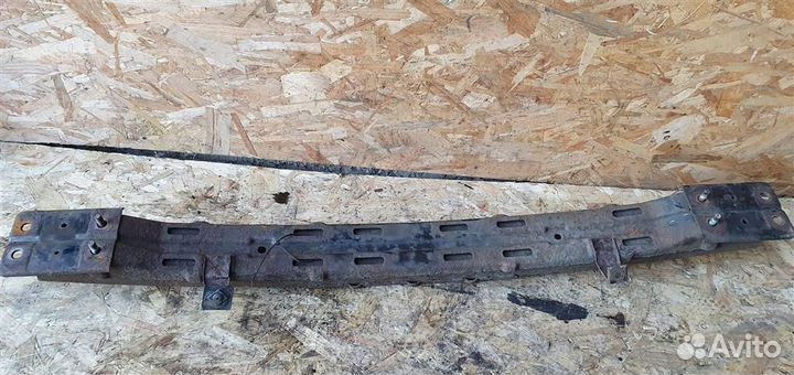 Усилитель заднего бампера Kia Sorento 2002-2009