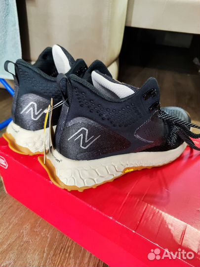 Новые из США New Balance Fresh Foam Mid Hierro