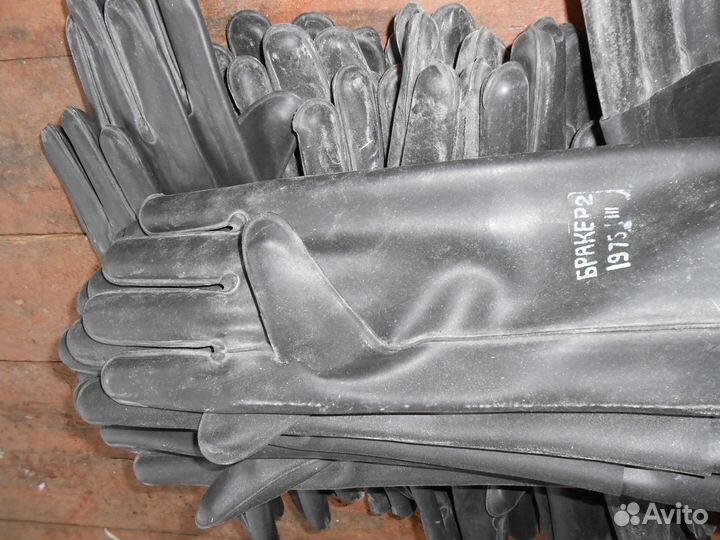 Перчатки резиновые