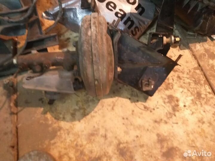 Тормозная педаль