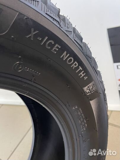 Michelin X-Ice North 4 SUV 305/35 R21 109T