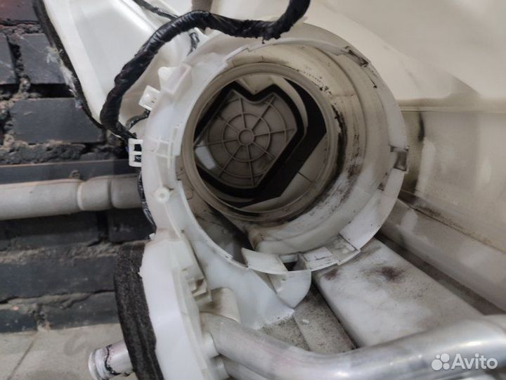 Корпус печки Nissan X-Trail NT31-105853 MR20DE