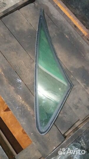 Стекло глухое переднее правое левое Xsara Picasso