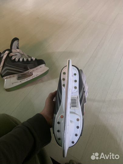 Коньки хоккейные детские 38