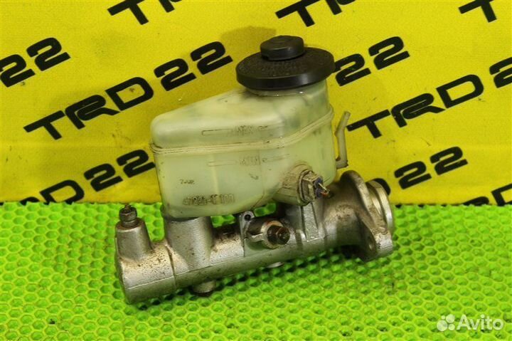 Главный тормозной цилиндр Toyota Camry SV41 3S-FE