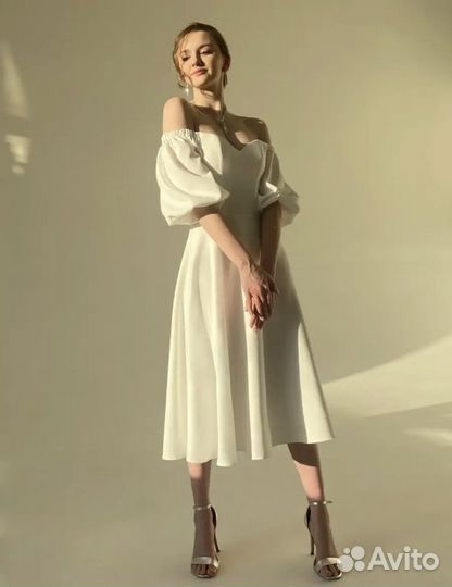 Белое платье, осталось только 50 размера