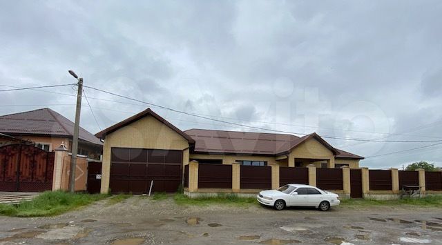 Дом 216 м² на участке 8 сот.