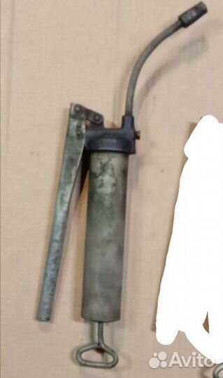 Шприц для смазки рычажно плунжерный СССР