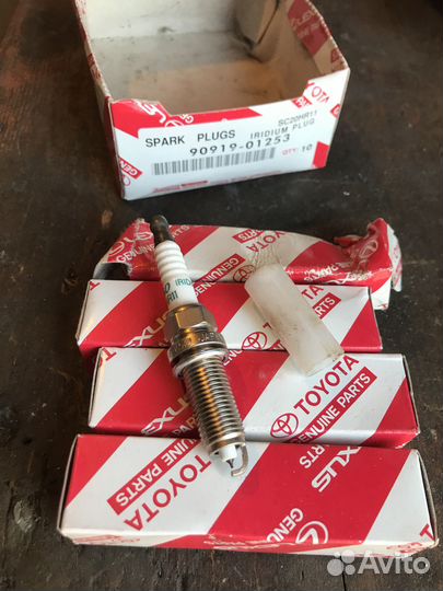 Свечи Toyota/Denso SC20HR-11