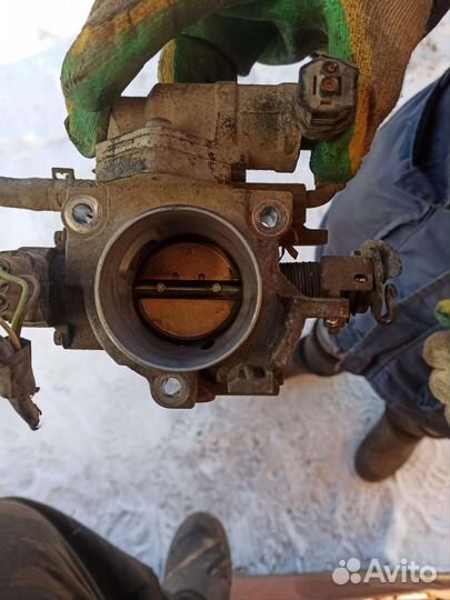 Дроссельная заслонка mazda 3 bk 1.6 z6