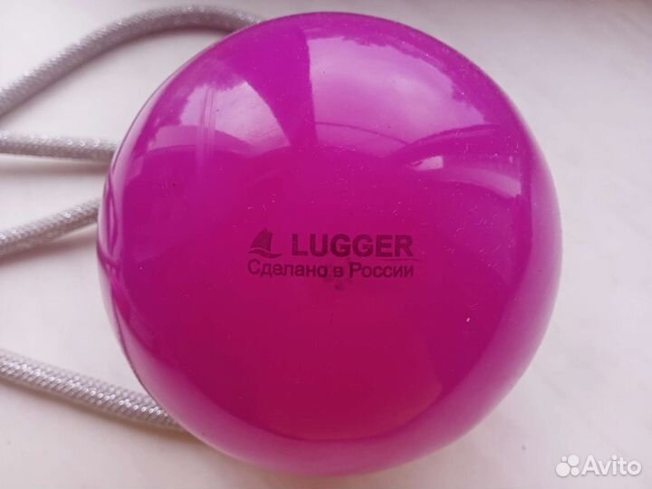 Мяч, скакалка для гимнастики