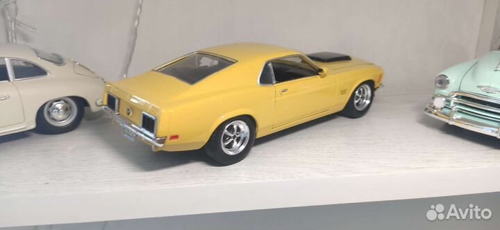 Ford mustang boss 1/24 motormax