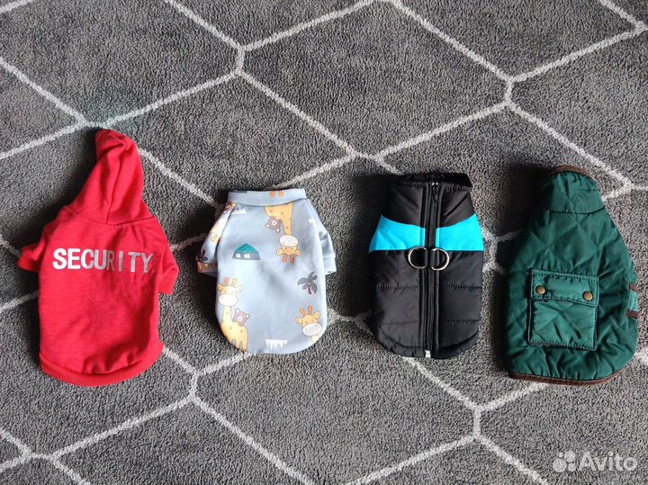 Жилетки, кофты, худи для собак