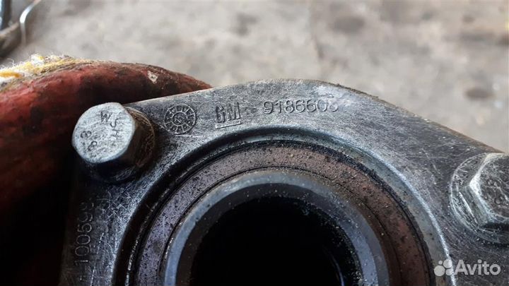 Полуось промежуточная (привод) Opel Insignia 2008