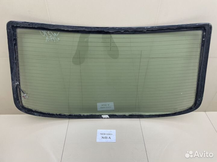 Стекло заднее Mercedes W210
