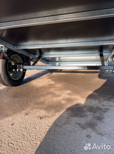 Прицеп на легковой автомобиль