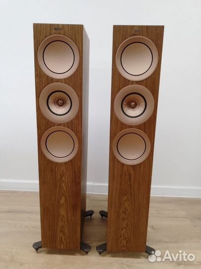 Напольная акустика KEF R7 Walnut (арт. 288039)