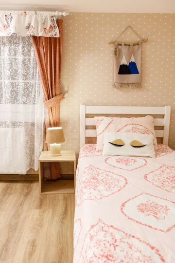 2-к. квартира, 60 м², 3/3 эт.