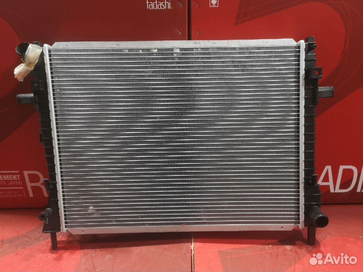 Радиатор двс Ford Crown Victoria 4.6