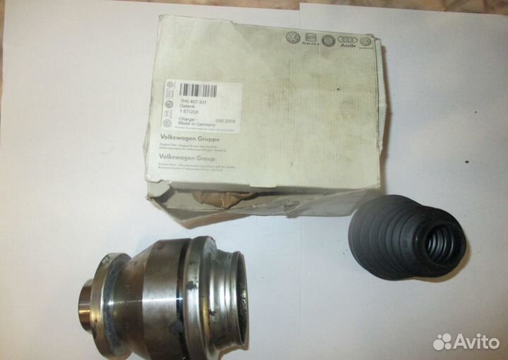 Шрус внутренний Volkswagen transporter 5 7H0407331